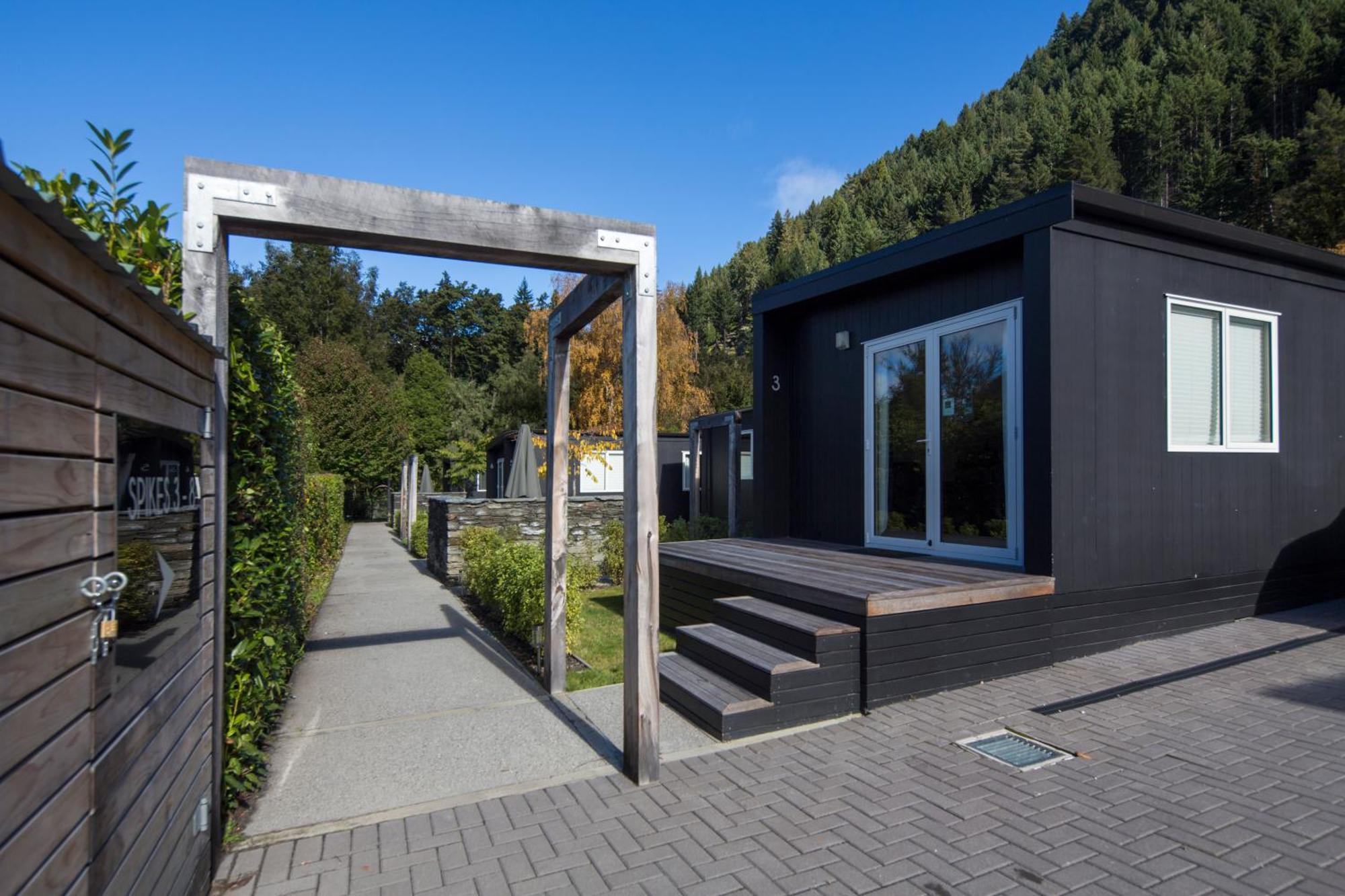 Pinewood Lodge Queenstown Exterior photo