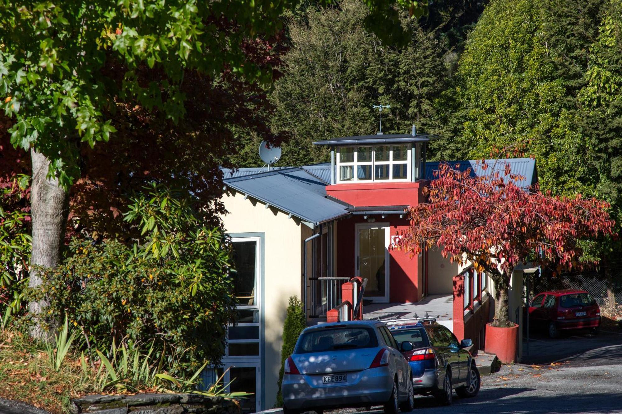 Pinewood Lodge Queenstown Exterior photo